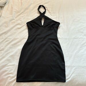 very flattering black dress